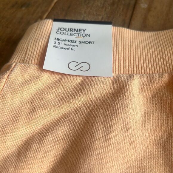 Calia Journey Collection High-rise Shorts for women in color orange/peach - Picture 3 of 5